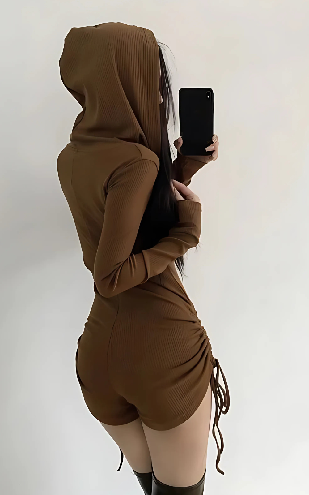 Levoire | Courte Large Style Urbain Pour Femmes Avec Capuche