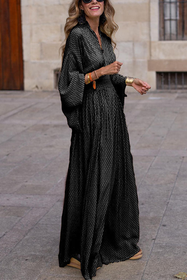 Levoire | Robe à manches longues et décolleté en v avec jupe évasée Noir