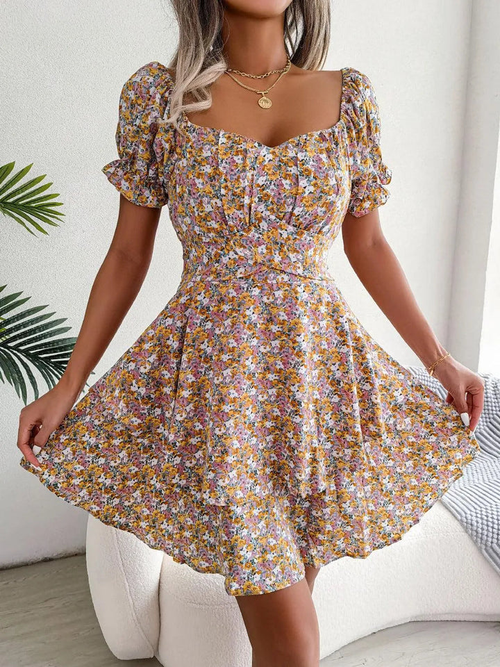 Levoire | Robe d'été à taille haute à manches courtes Jaune