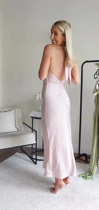 Levoire | Robe Maxi Décolletée Sans Dos En Satin