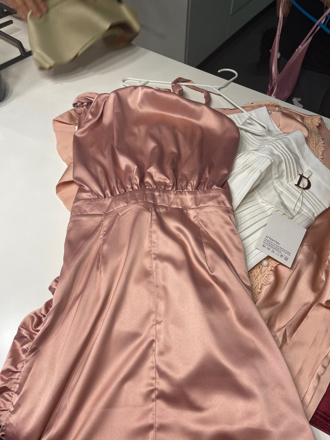 Levoire | Satin Sans Bretelles Ruban Froncé Robes Mini