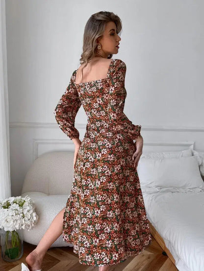 Levoire | Robe fleurie avec décolleté en cœur