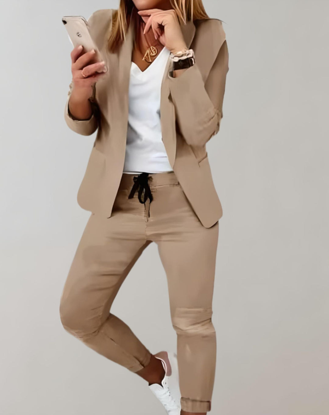 Levoire | Ensemble Deux Pièces Avec Blazer Carreauté Ajusté Et Pantalon Correspondant Braun