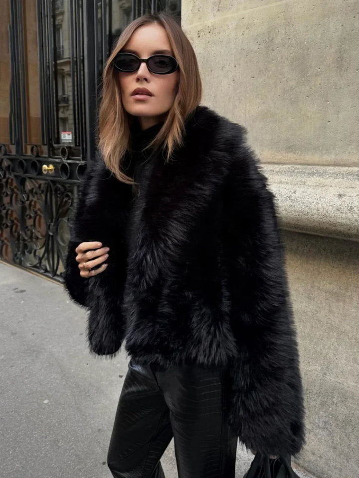 Levoire | Manteau En Fausse Fourrure À Col Noir