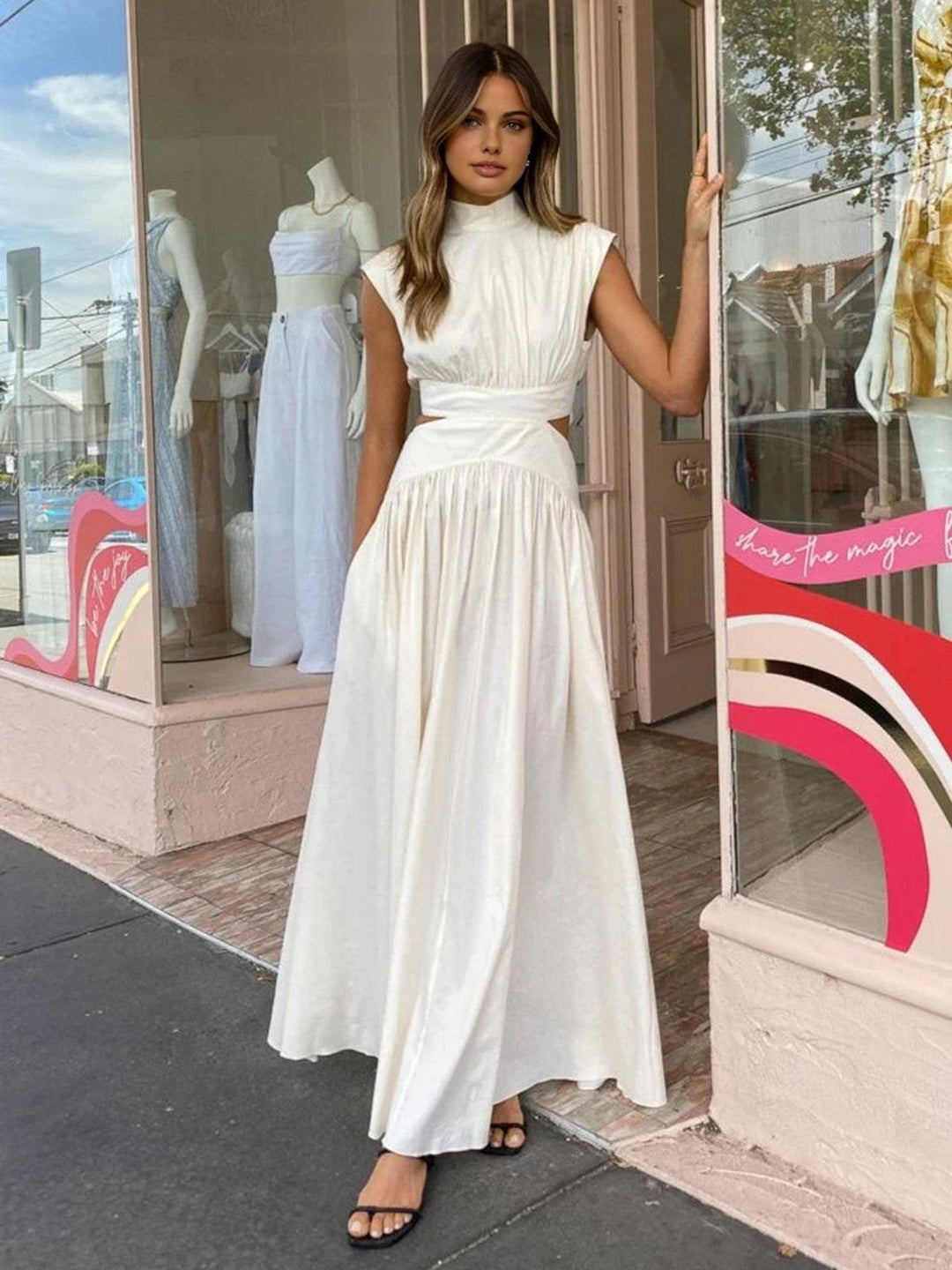 Levoire | Robe Maxi Avec Décolleté À La Taille Pour Femmes