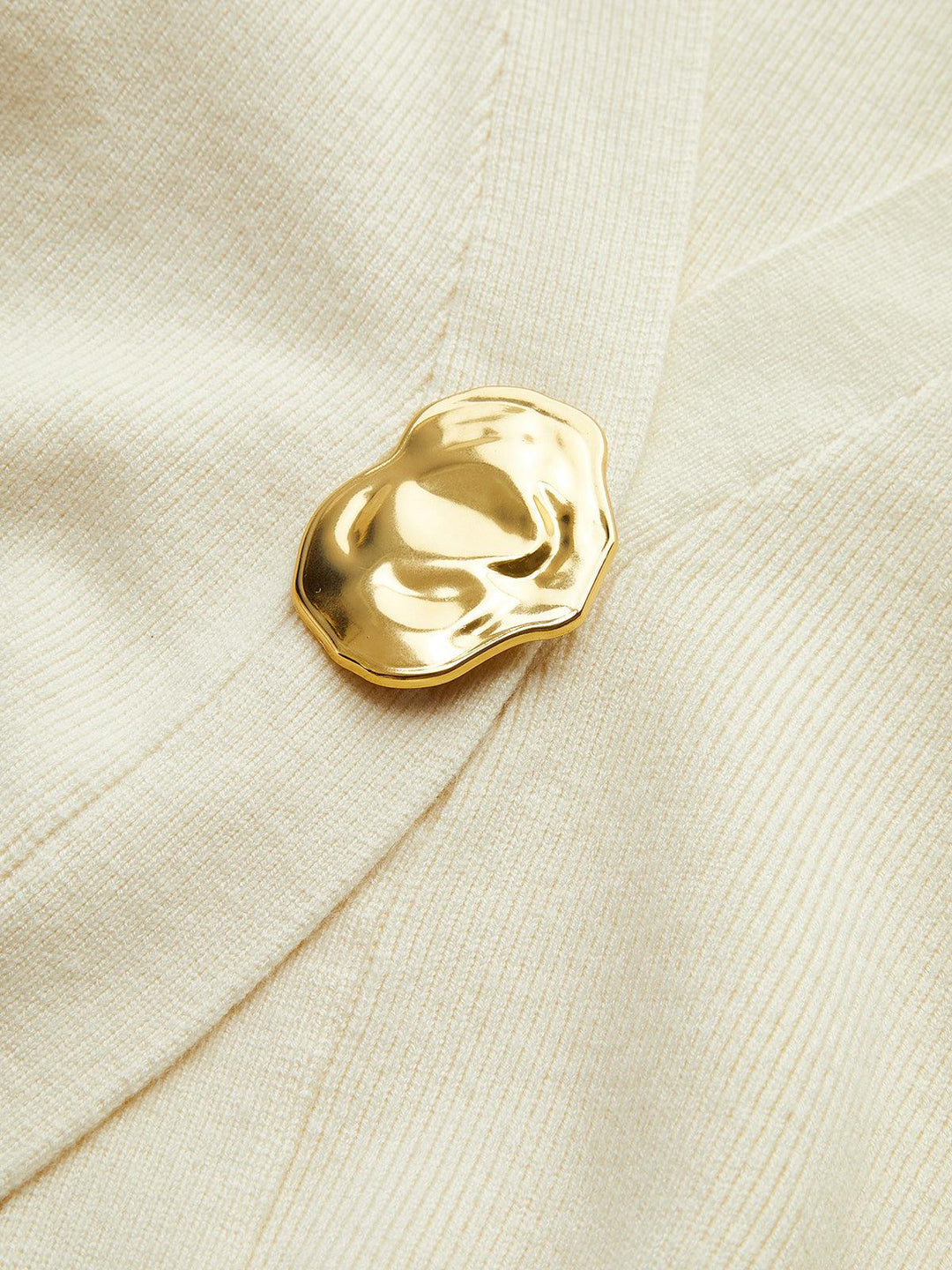 Levoire | Gilet Uni Avec Boutonnière Dorée Pour Femmes