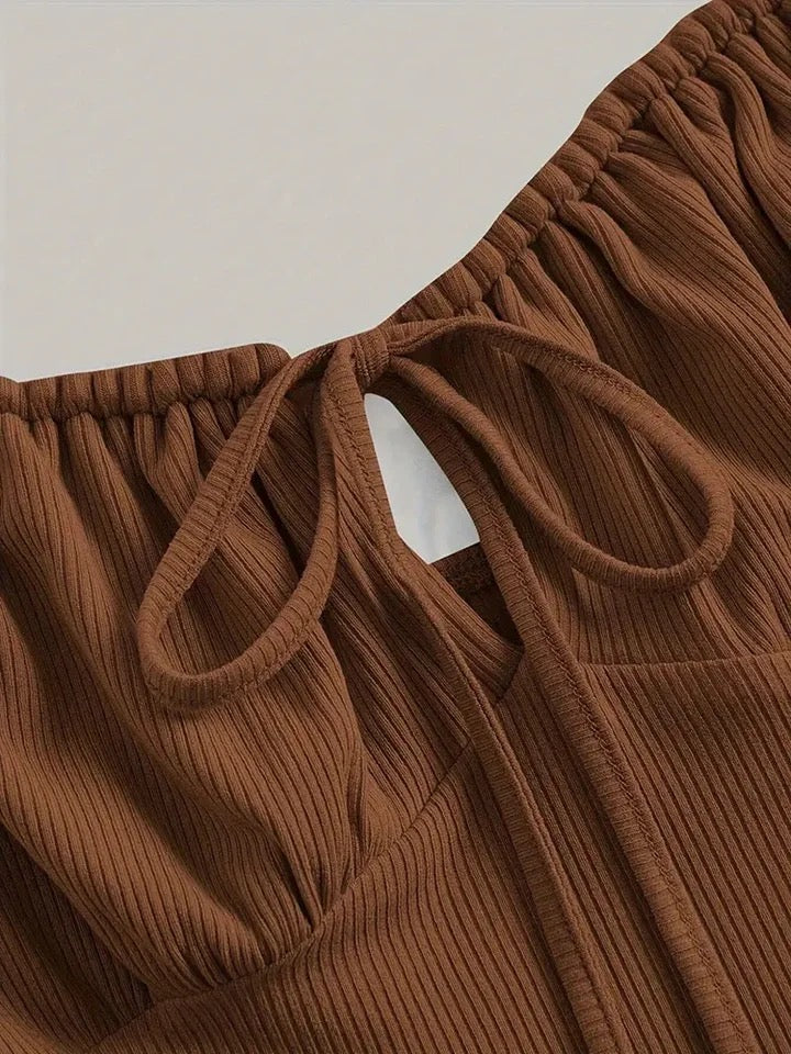 Levoire | Robe À Bretelles Brune Avec Fronces Et Décolleté En Forme De Clé