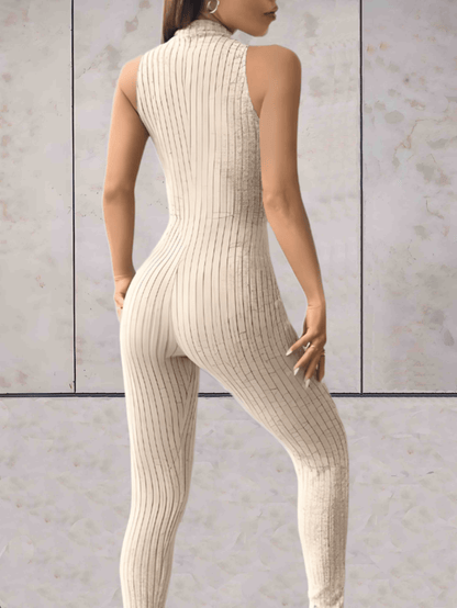 Levoire | Onesie Encolure En V Basse Design Sans Manches Et Combinaison Ajustée