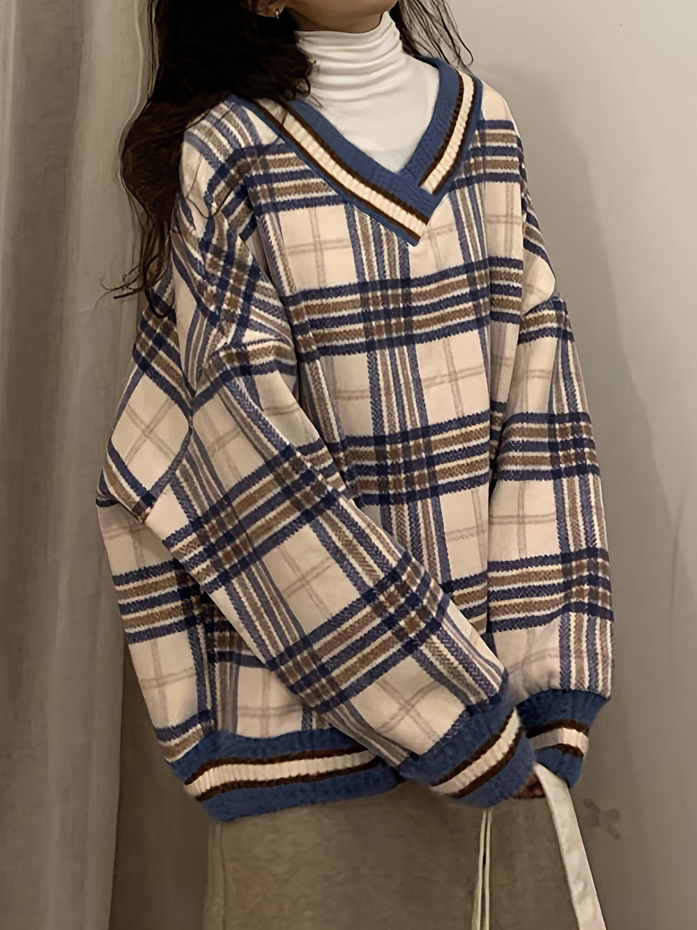 Levoire | Grande Taille Pull À Carreaux Avec Décolleté En V Pour Femmes