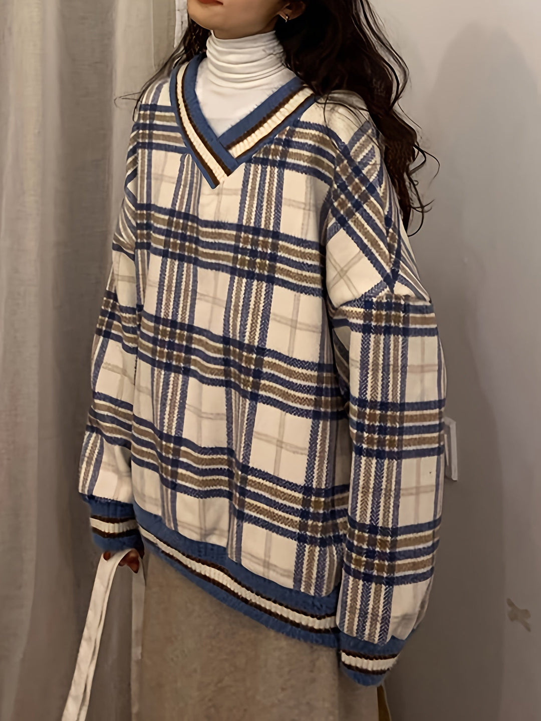 Levoire | Grande Taille Pull À Carreaux Avec Décolleté En V Pour Femmes