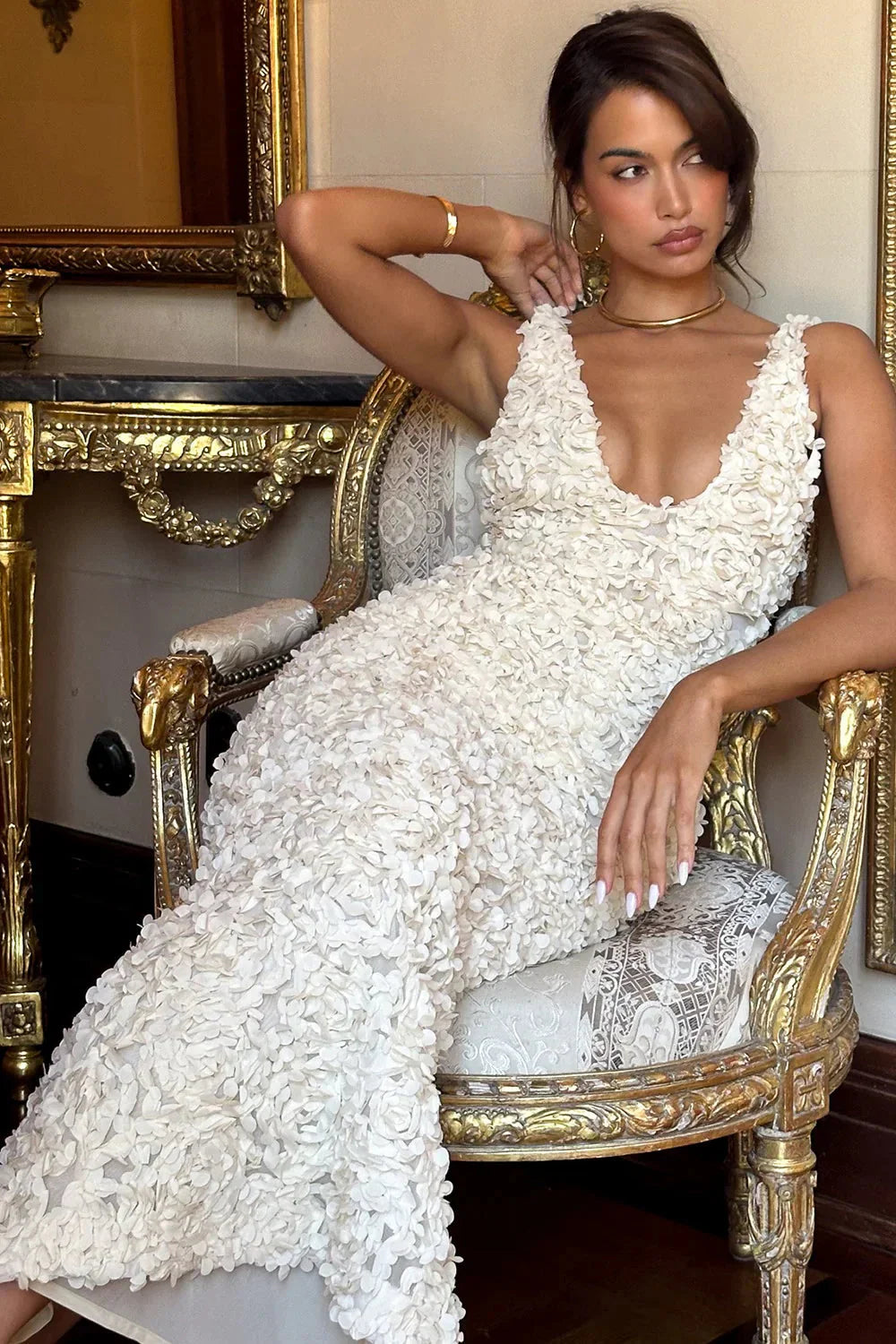 Levoire | Robe Maxi Cocktail Blanche Sans Manches À Décolleté En V