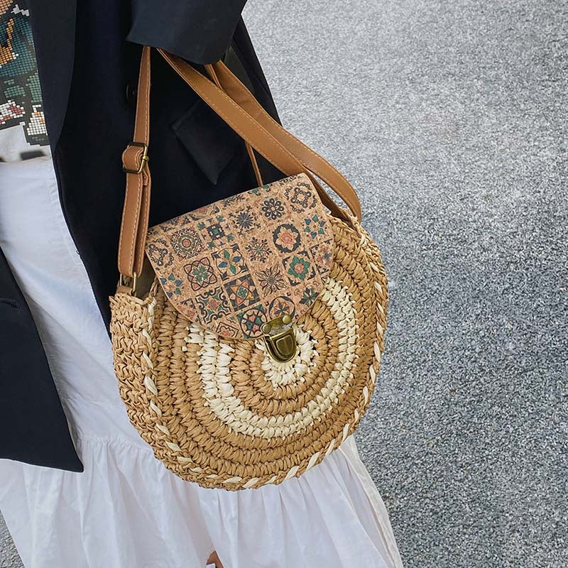 Levoire | En Paille Style Ethnique