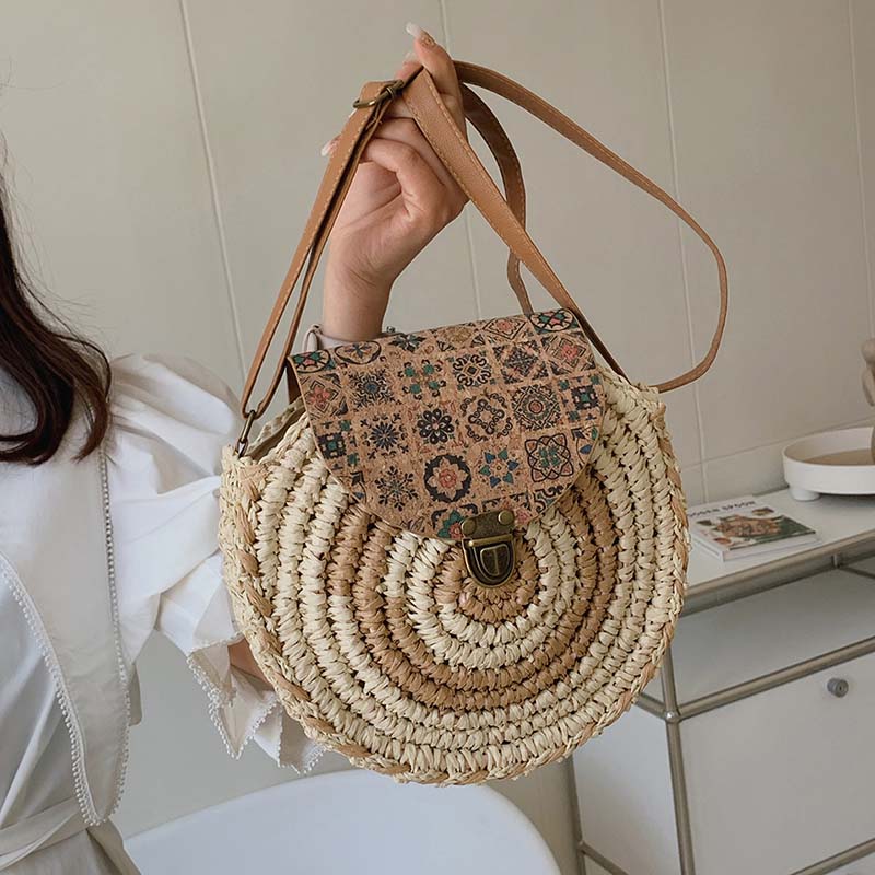 Levoire | En Paille Style Ethnique