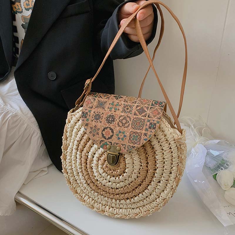 Levoire | En Paille Style Ethnique