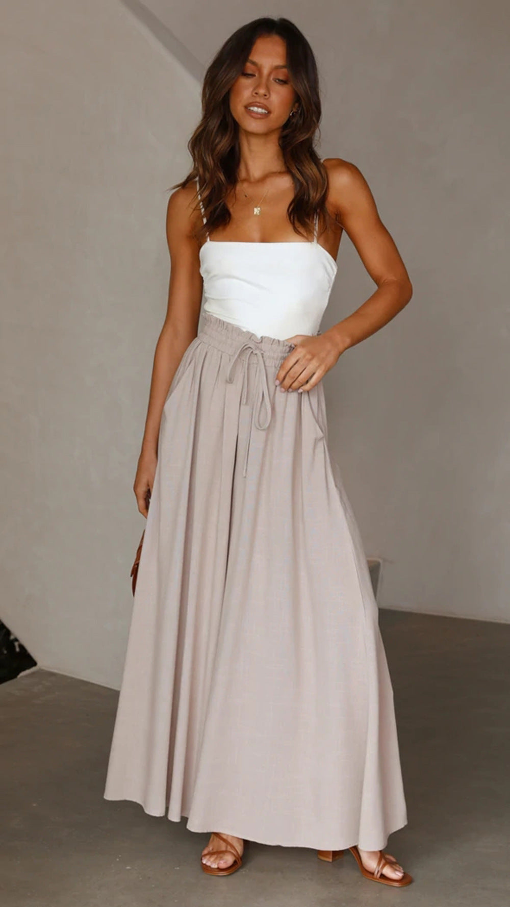 Levoire | Pantalon D'Été À Taille Élastique, Coupe Décontractée Et Jambes Évasées Taupe