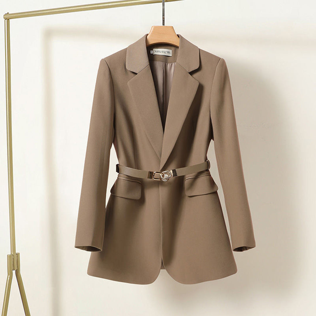 Levoire | Blazer Pour Femmes Avec Ceinture Pour Une Coupe Cintrée Braun