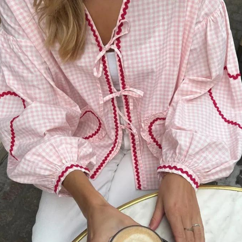 Levoire | Haut À La Mode Pour Femmes Avec Appliqué Cœur