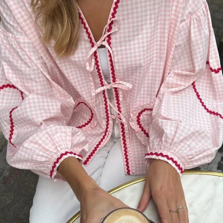 Levoire | Haut À La Mode Pour Femmes Avec Appliqué Cœur