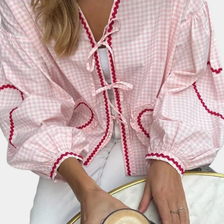Levoire | Haut À La Mode Pour Femmes Avec Appliqué Cœur