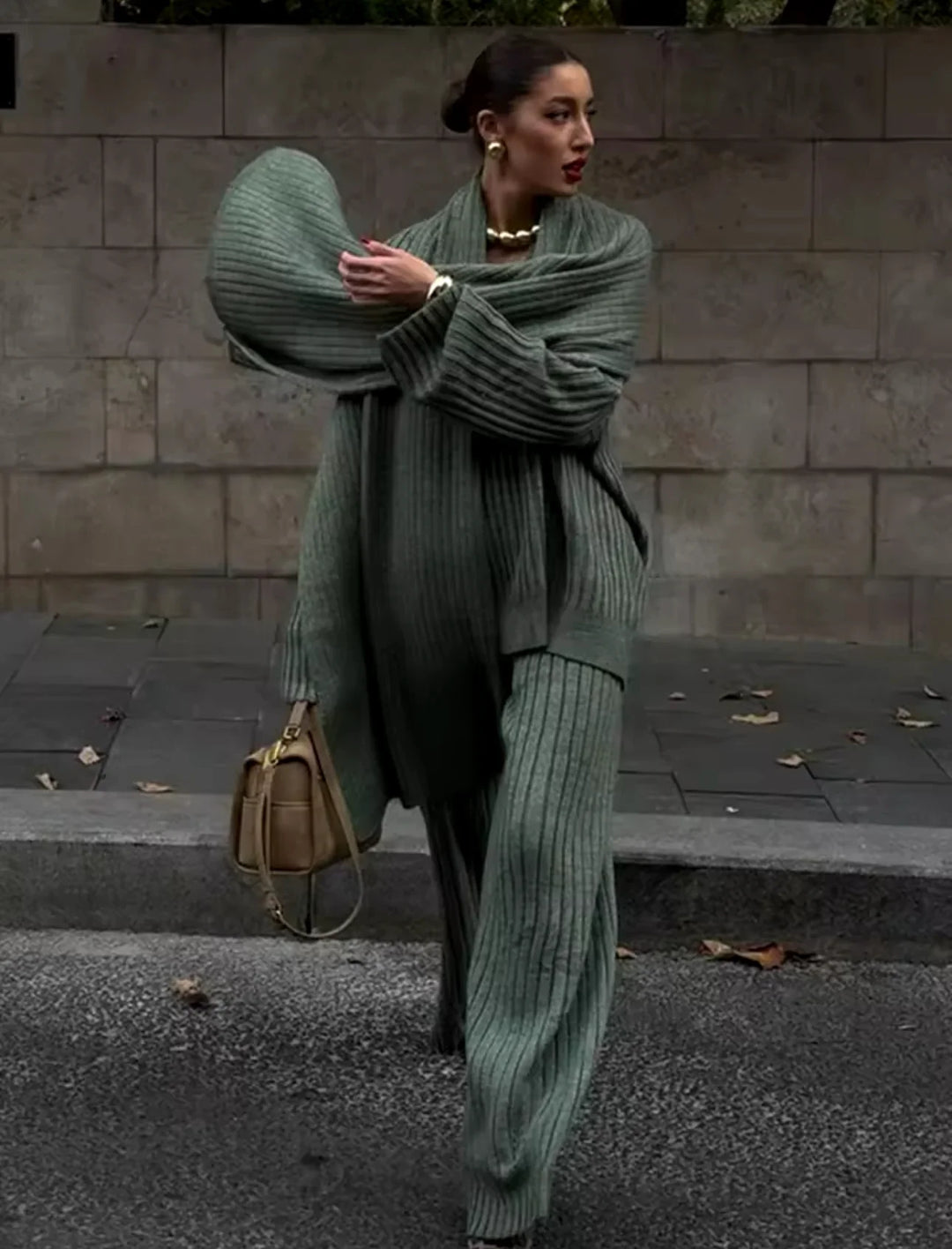 Levoire | Robe Pantalon Pull Décolleté V
