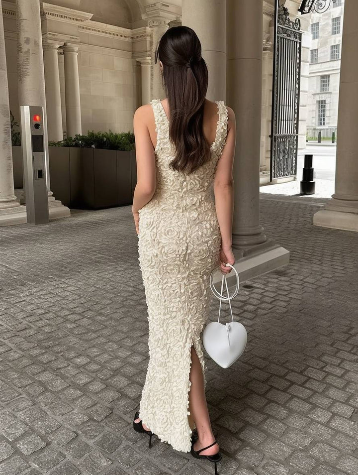 Levoire | Robe Longue Fendue Ajustée Appliques Décolleté Plongeant Sans Manches Élégante Robe De Soirée Pour Mariage