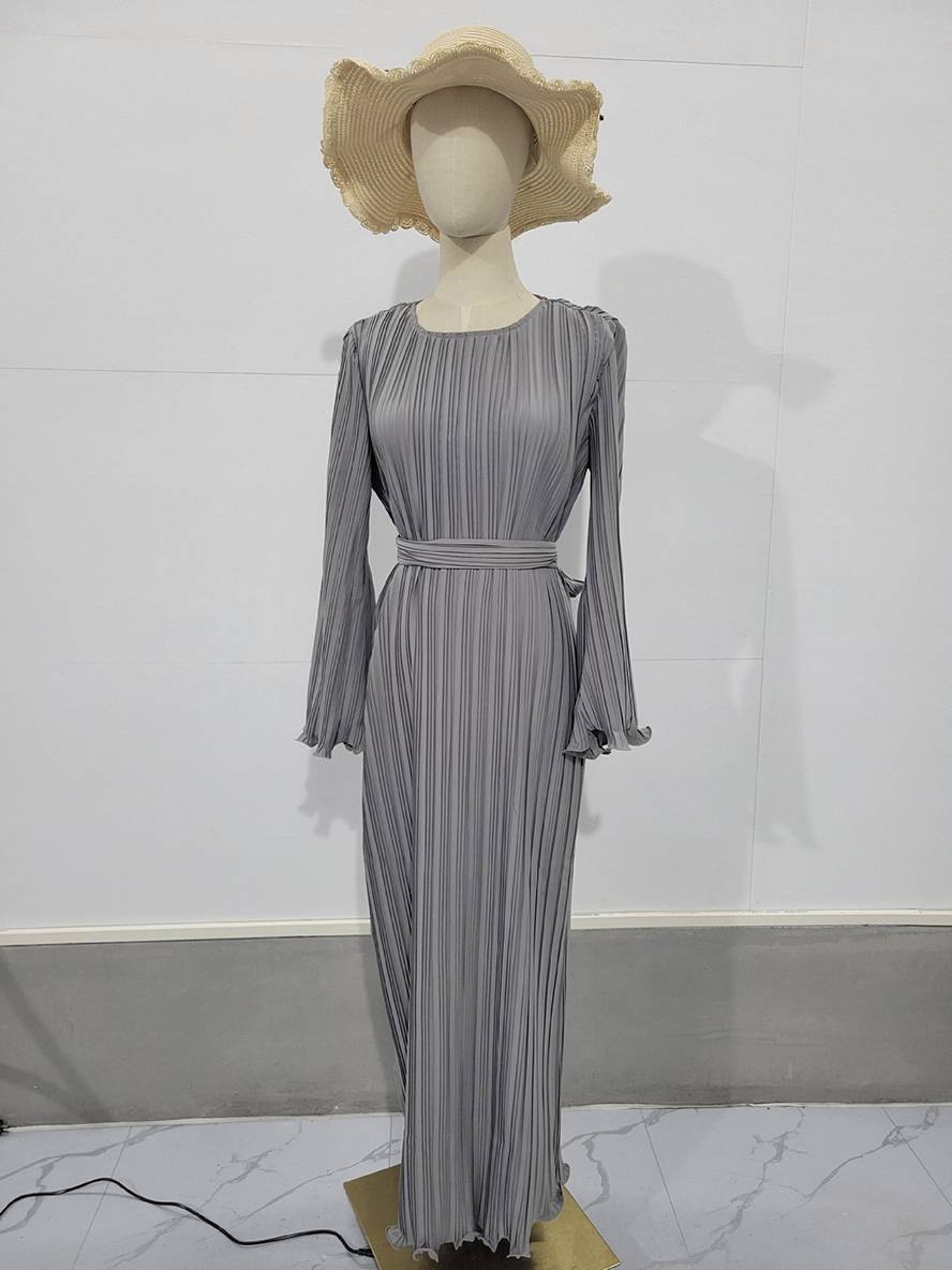 Levoire | Robe Longue Fluide Ceinturée Col Rond À Manches Trompettes Élégante Soirée De Bal