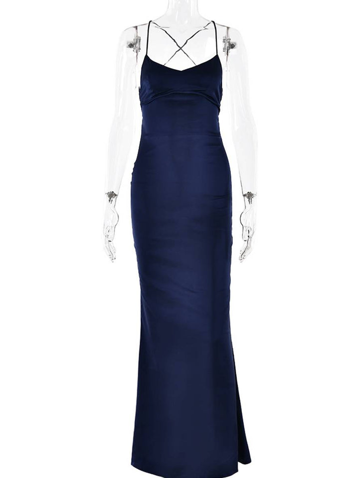 Levoire | Robe Longue En Satin Ajustée Décolleté En V Sirène Dos Nu Avec Fins Bretelles Sans Manches Élégante Invité Mariage Soirée