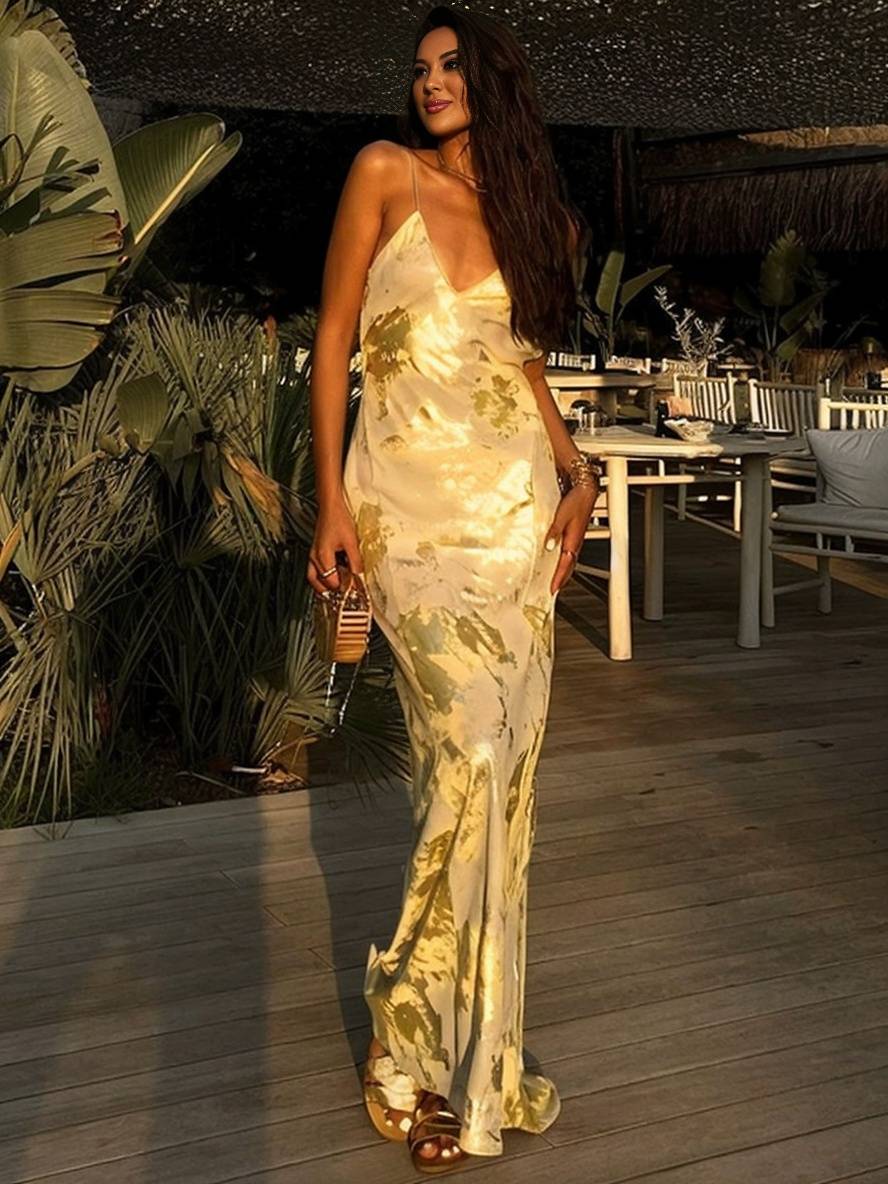 Levoire | Robe Longue Ajustée Bronzante À Décolleté En V Avec Fines Bretelles Dos Nu Sans Manches Pour Dames Élégante Soirée Plage Or