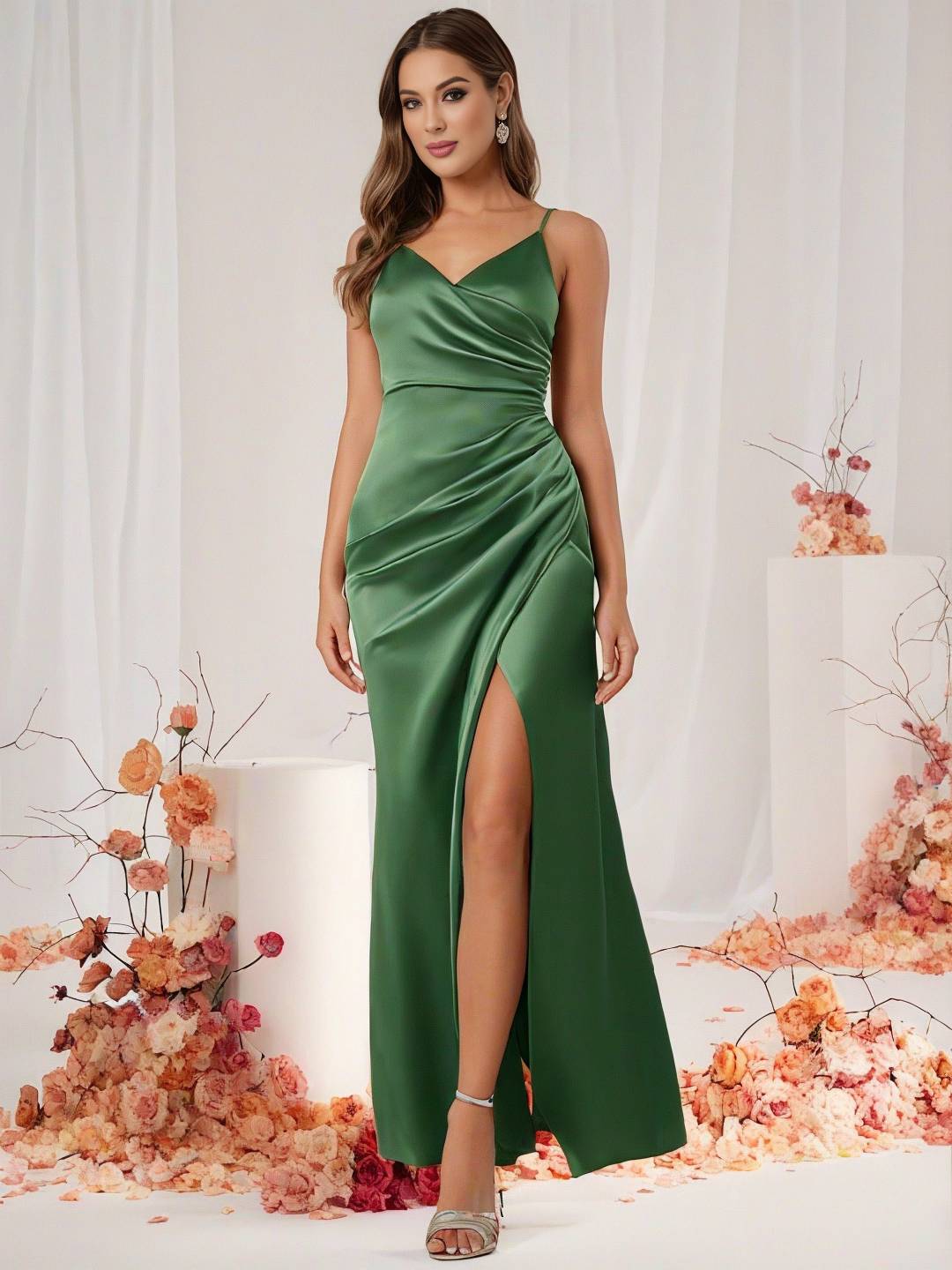 Levoire | Robe De Demoiselle D'Honneur Satin Décolleté En V Dos Fendu Sans Manches Robe De Soirée De Mariage