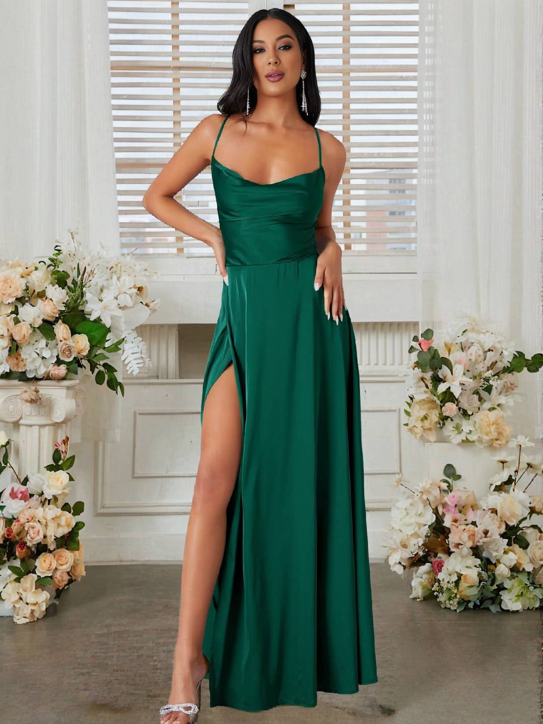 Levoire | Robe En Satin Longue Avec Fente Sur Le Côté, Dos Nu, À Fines Bretelles, Sans Manches, Mode De Soirée Élégante Pour Cérémonie De Mariage Vert