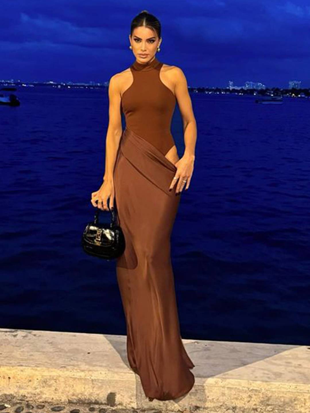 Levoir | Long Jupe Satin Corps Col Rond Épaules Angulées Sans Manches Élégant Robe De Soirée Femme Bal De Fin D'Études