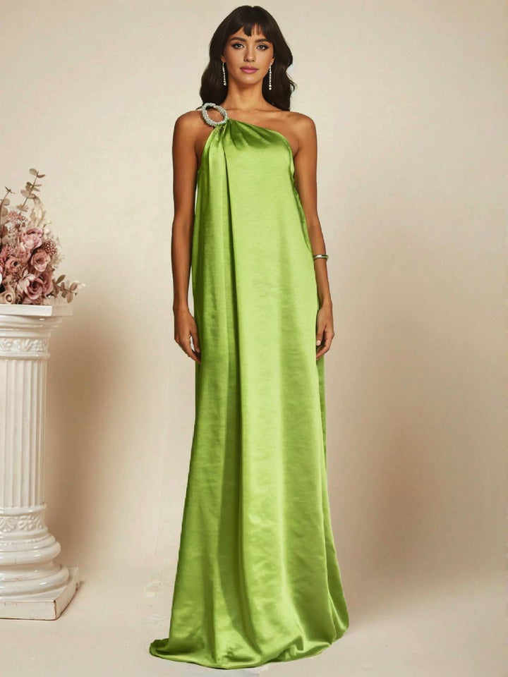 Levoire | Robe Longue Asymétrique En Satin Avec Détail Décoratif À L'Épaule Sans Manches Pour Femmes Soirée Plage Vert