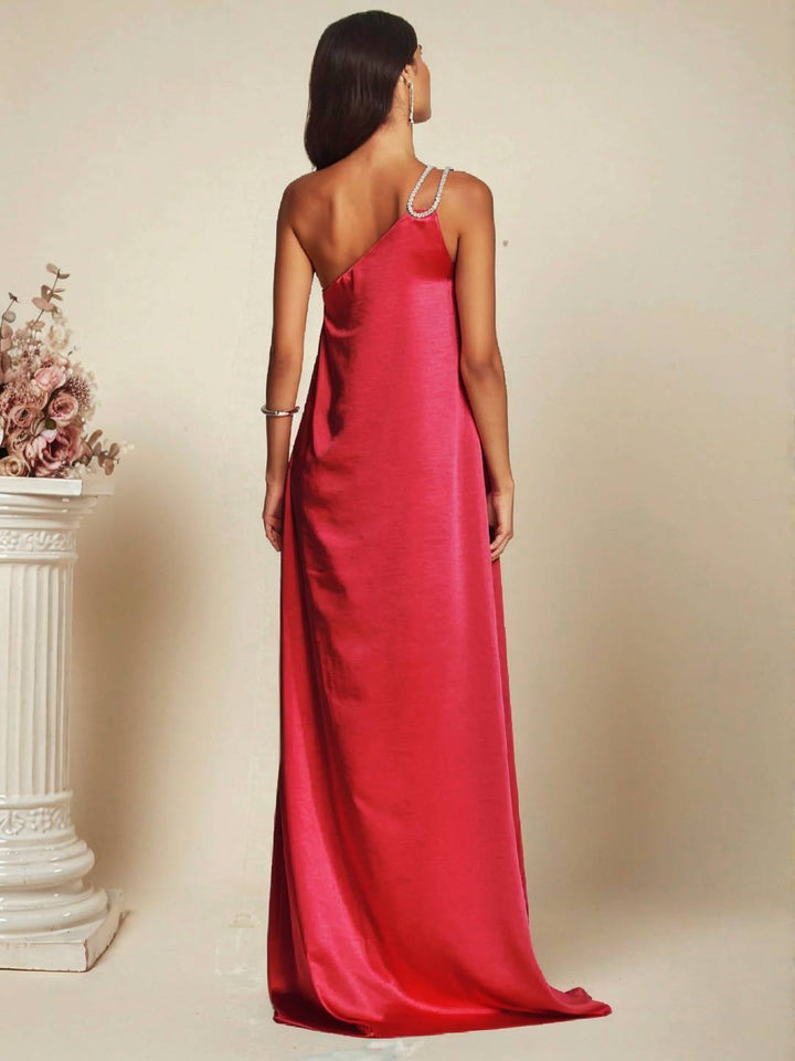Levoire | Robe Longue Asymétrique En Satin Avec Détail Décoratif À L'Épaule Sans Manches Pour Femmes Soirée Plage