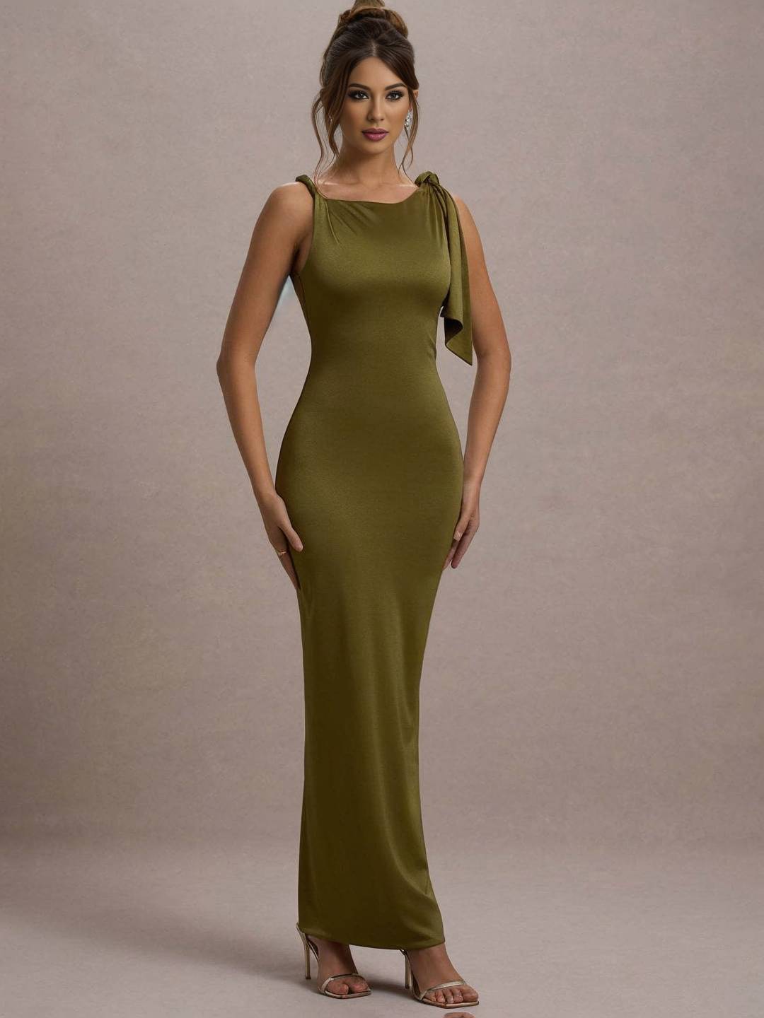 Levoire | Robe Sans Manches À Manches Longues Près Du Corps Pour Femmes Avec Détails De Boutons Aux Épaules Pour Une Soirée Élégante