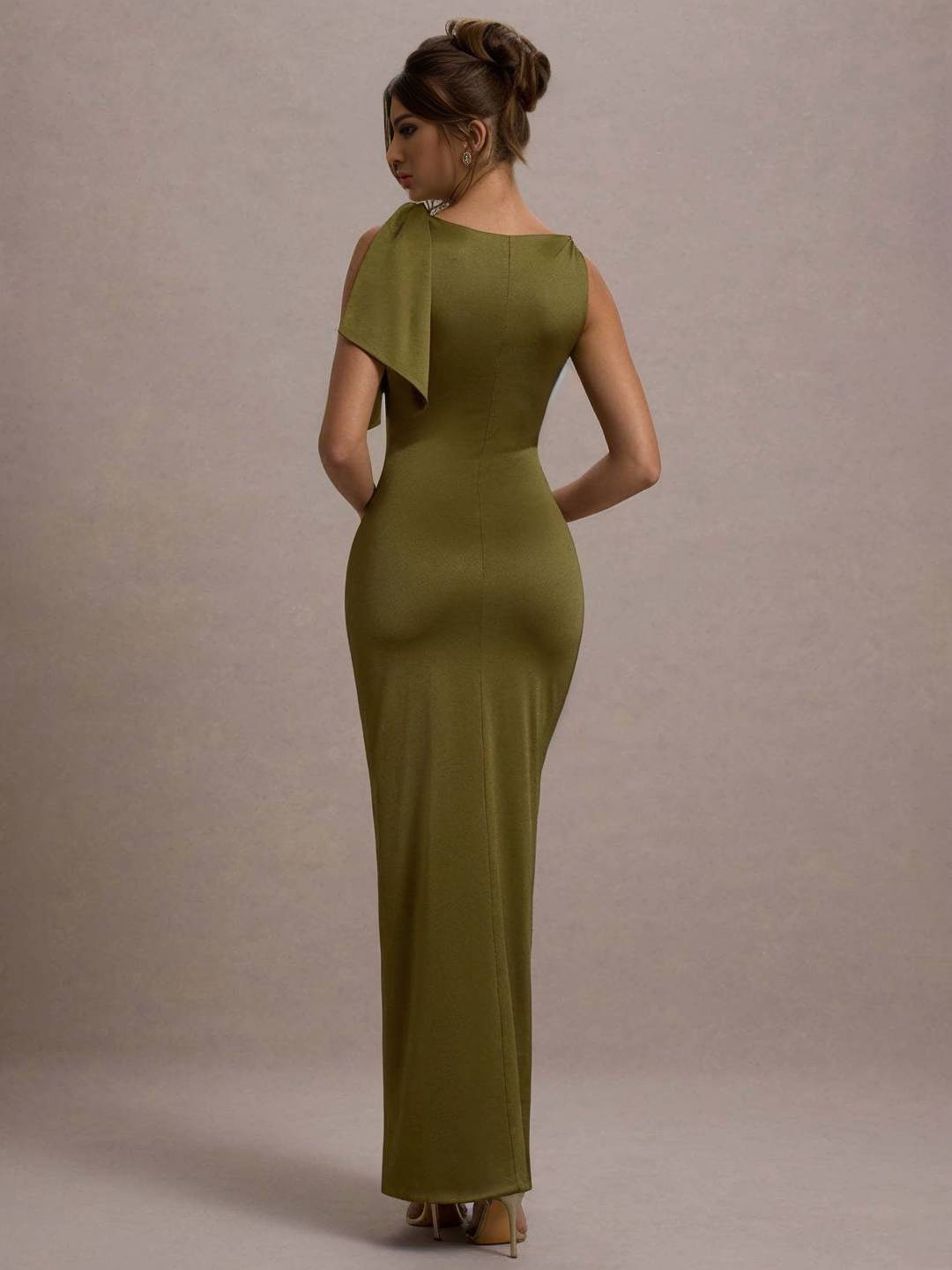 Levoire | Robe Sans Manches À Manches Longues Près Du Corps Pour Femmes Avec Détails De Boutons Aux Épaules Pour Une Soirée Élégante
