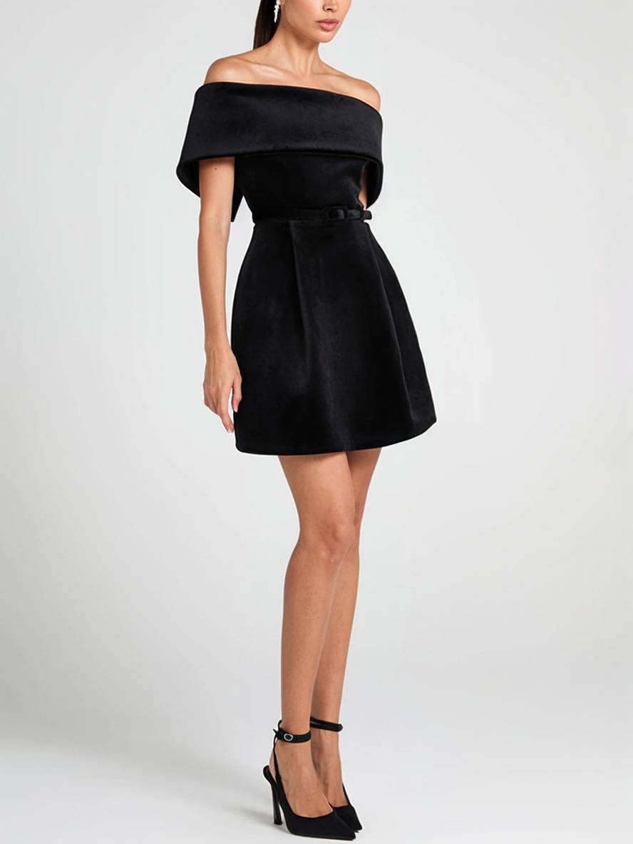 Levoire | Robe À Bretelles Courte En Velours Avec Décolleté Bateau, Poches, Ceinture, Élégante Robe De Soirée Pour Occasions, Cocktail Party