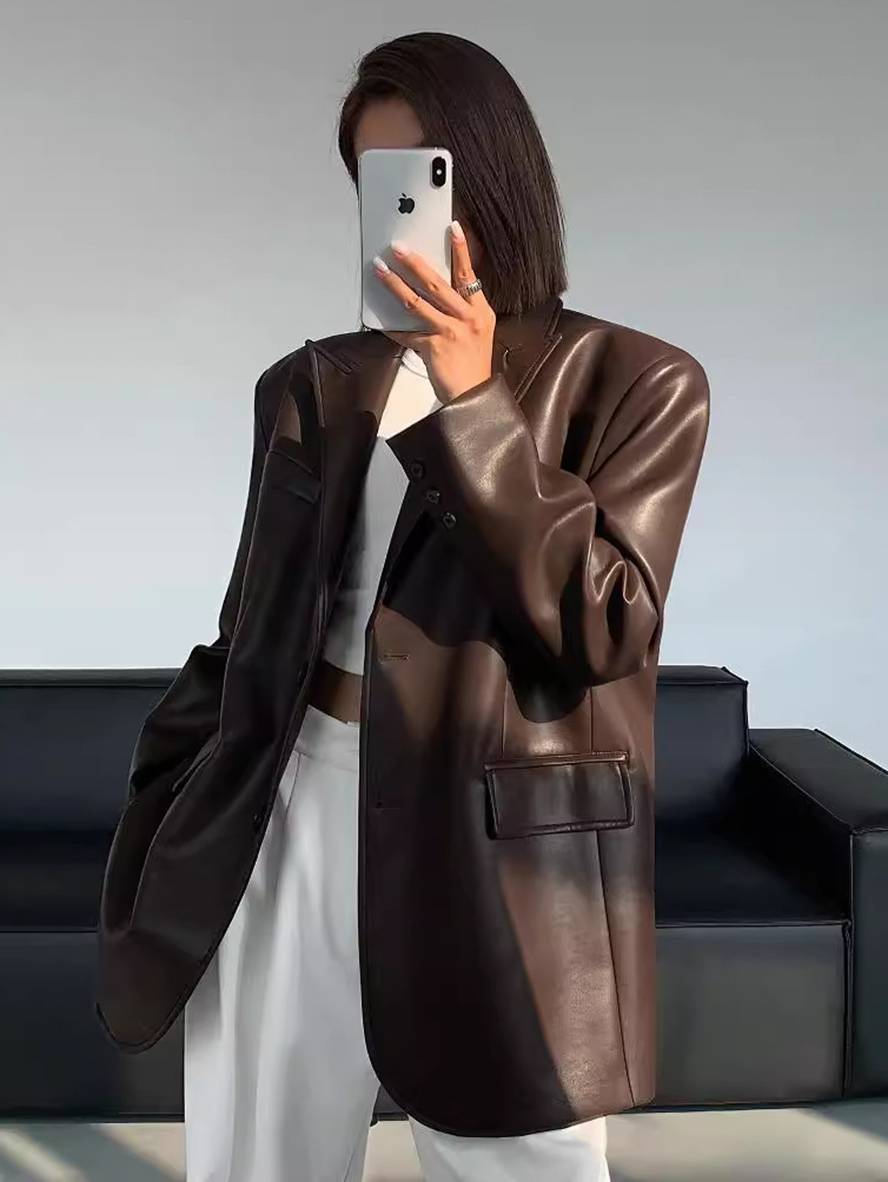 Levoire | Blazer Cuir Synthétique Boutons Poches Manches Longues Femme Élégant Décontracté Lâche Manteau Café