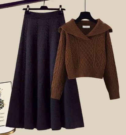 Levoire | Ensemble En Deux Parties Avec T-Shirt Et Jupe Marinebleu jupe et chemise brune