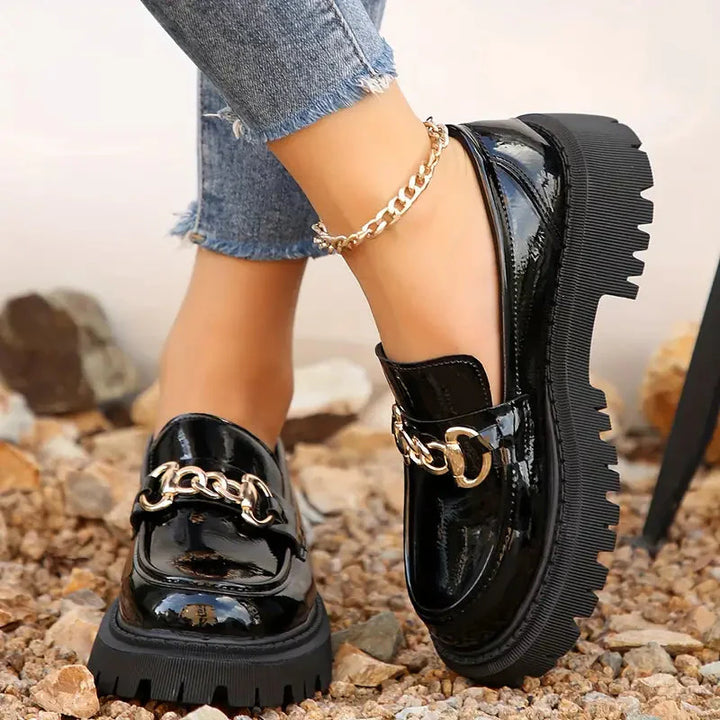 Levoire | Mocassins, Slip On, Chaîne Décor, Chaussures Femme, Chaussures À Plateforme Noir Brillant