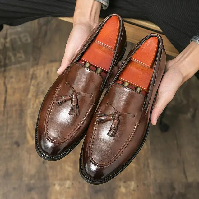 Levoire | Lightweight And Durable Non-Slip Shoes Braun