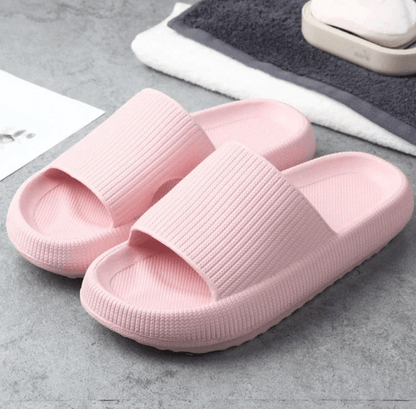 Levoire | Femme Chaussons douces et confortables