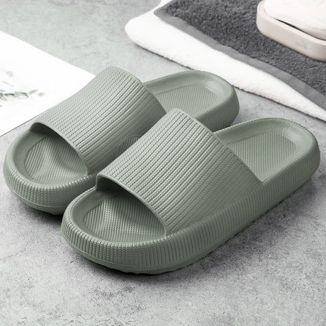 Levoire | Femme Chaussons douces et confortables