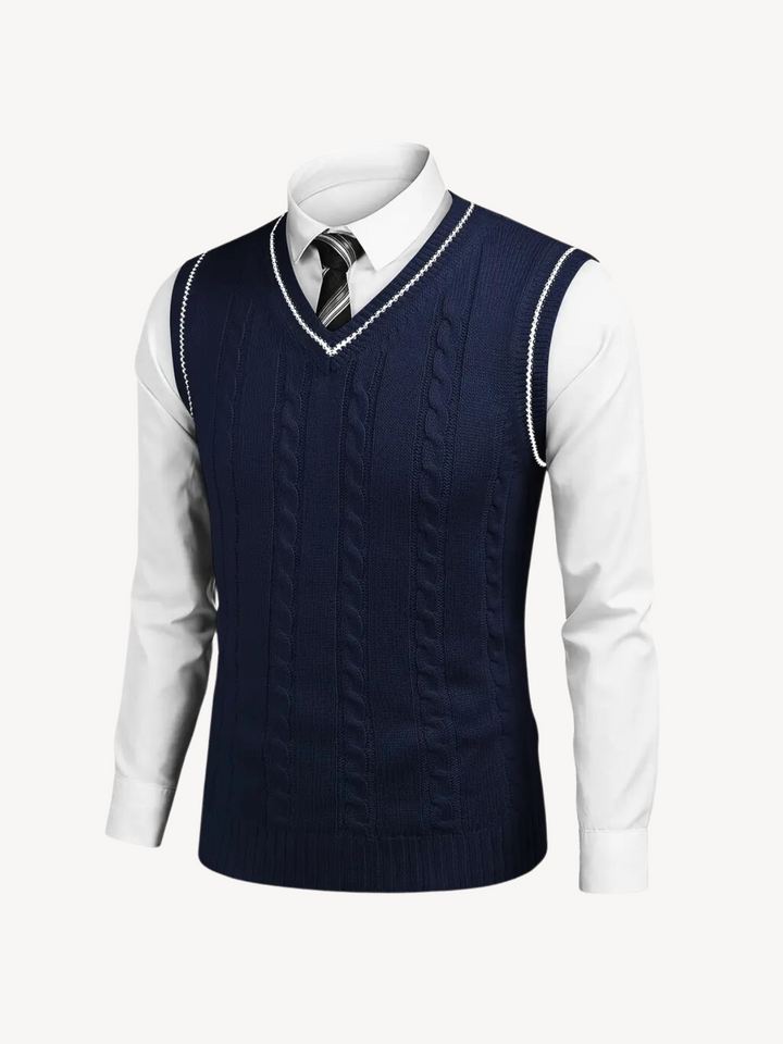 Levoire | Gilet en tricot avec des motifs en tresses Merensininen