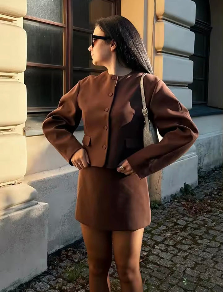 Levoire | Ensemble Deux Pièces Comprenant Veste Et Mini Jupe En Marron