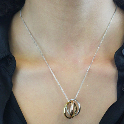 Levoire | 3 realms plaqué Rhodium orné d'un cristal autrichien de très haute qualité - Livraison Offerte