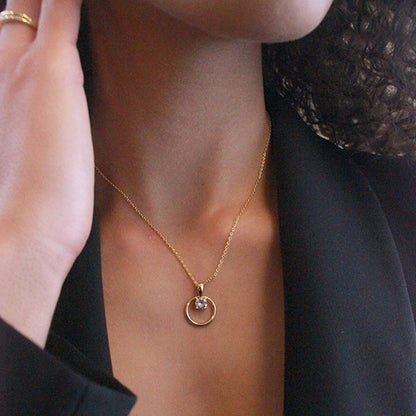 Levoire | Octavia orné d'un cristal autrichien de très haute qualité - Livraison Offerte Plaqué Or 18k