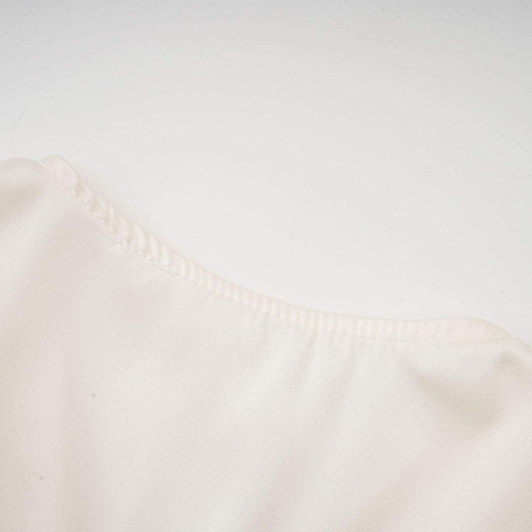 Levoire | Blanc Faux Fleurs Torsadé Crop Top