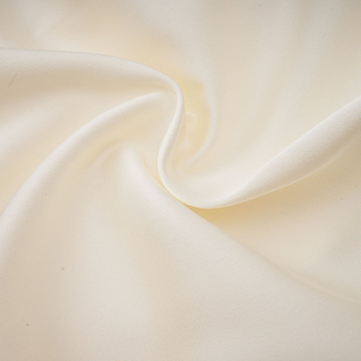 Levoire | Blanc Faux Fleur Twist Top Court