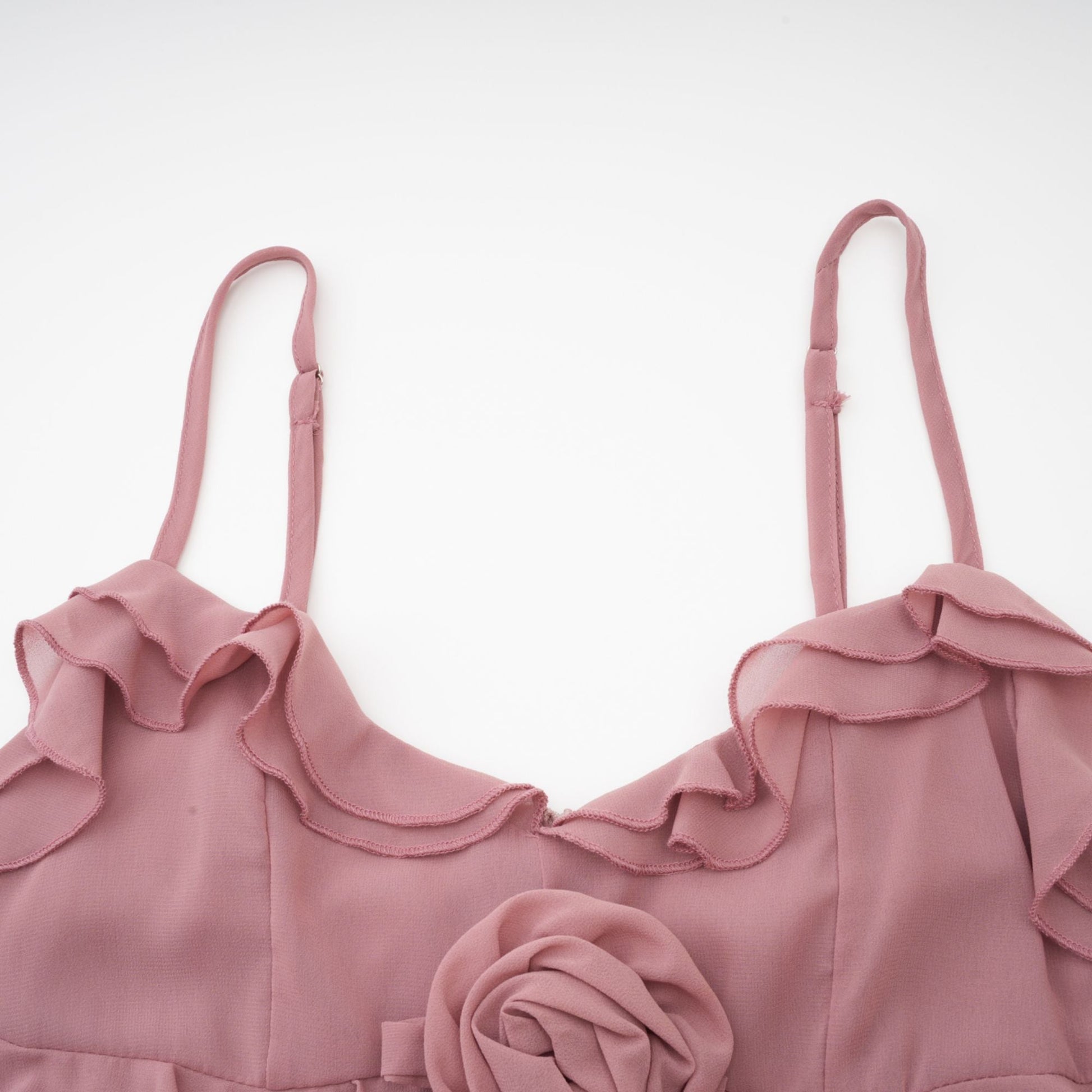 Levoire | Robe Midi Plissée Faux Fleur