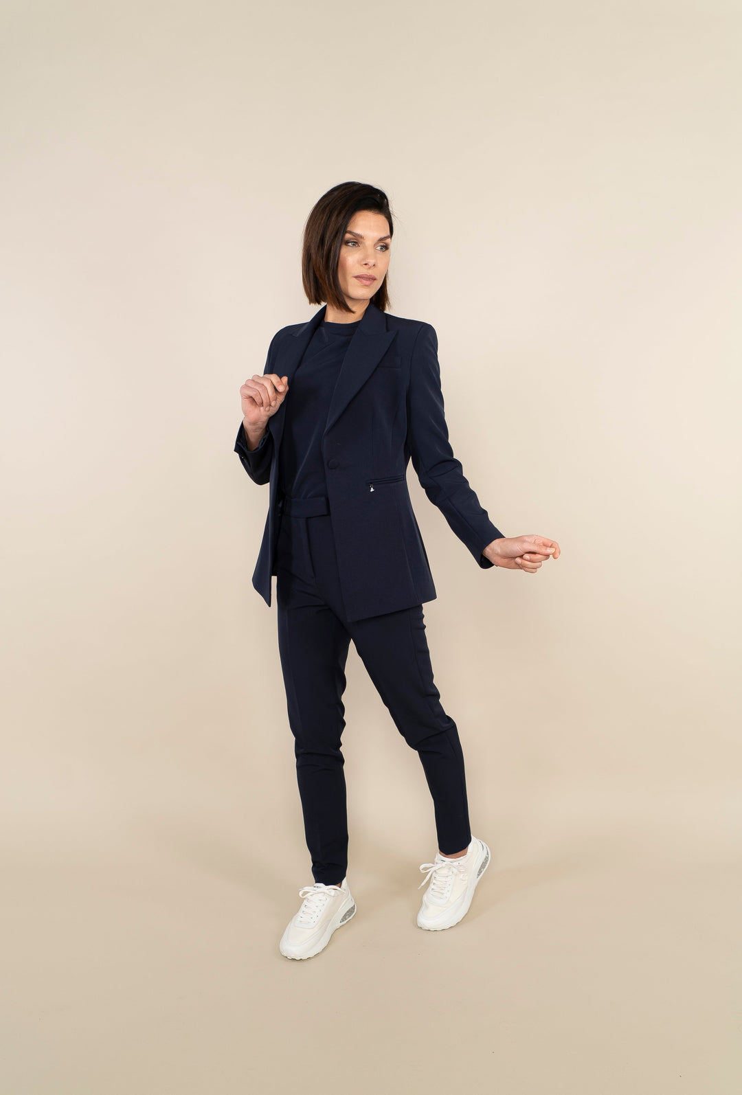 Levoire | T-Shirt Confortable Avec Jolis Détails De Nœuds